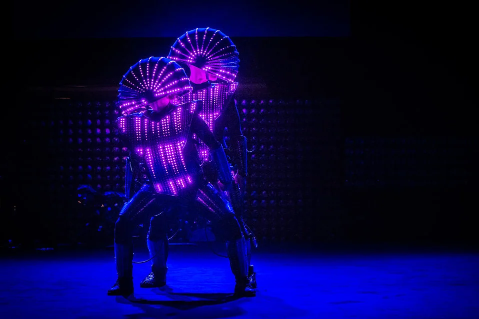 LED robots2- Act of Emotion- foto Julia Reinhart.jpg
