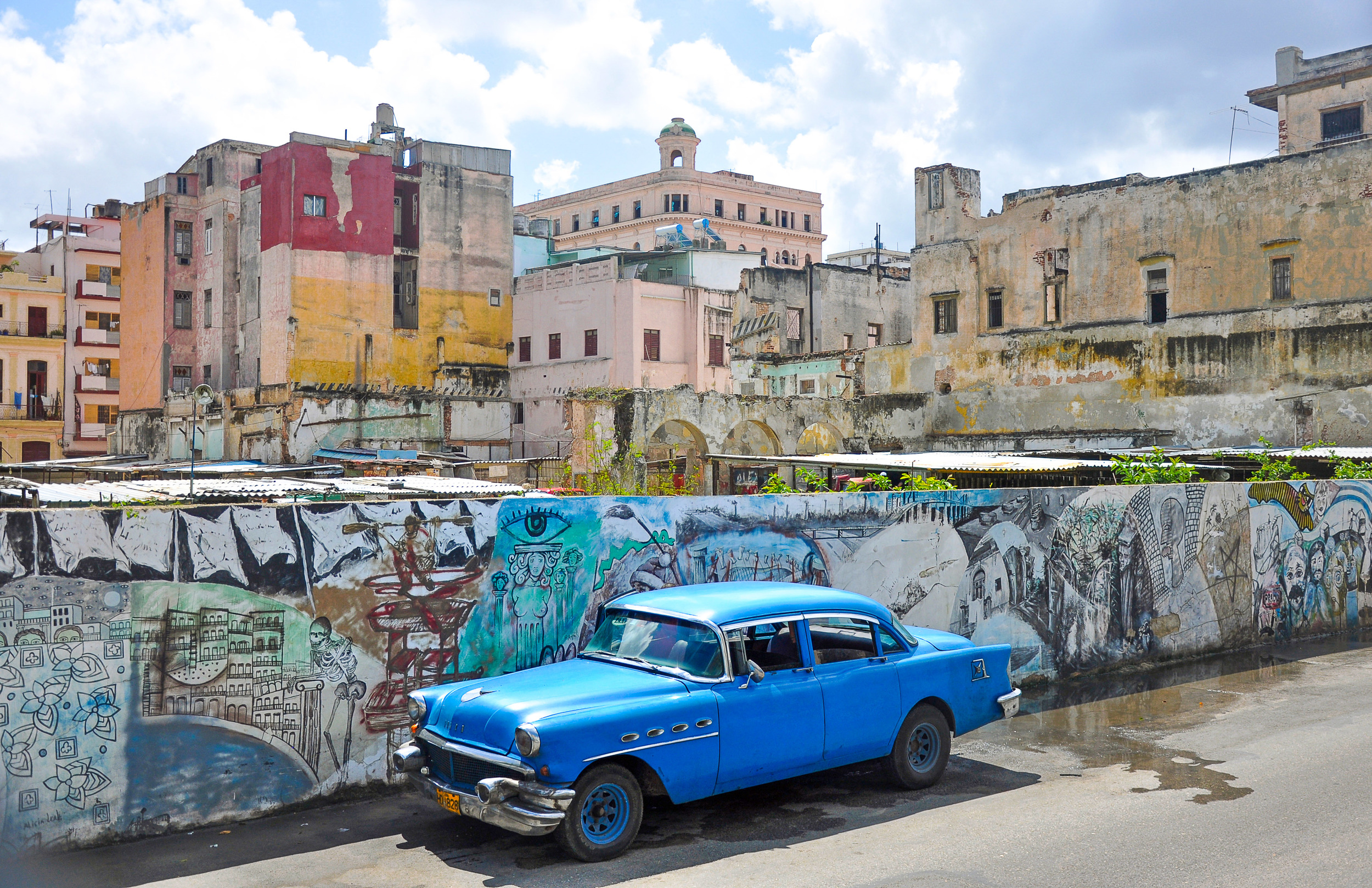 151214 Cuba Car Blu Wall-1285130602.jpg
