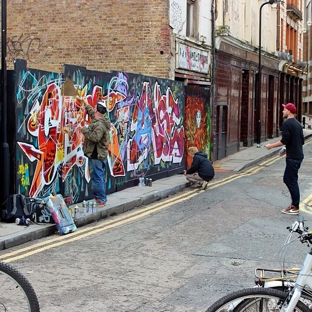 While out shooting in the #London streets. #graffiti #streetsoflondon