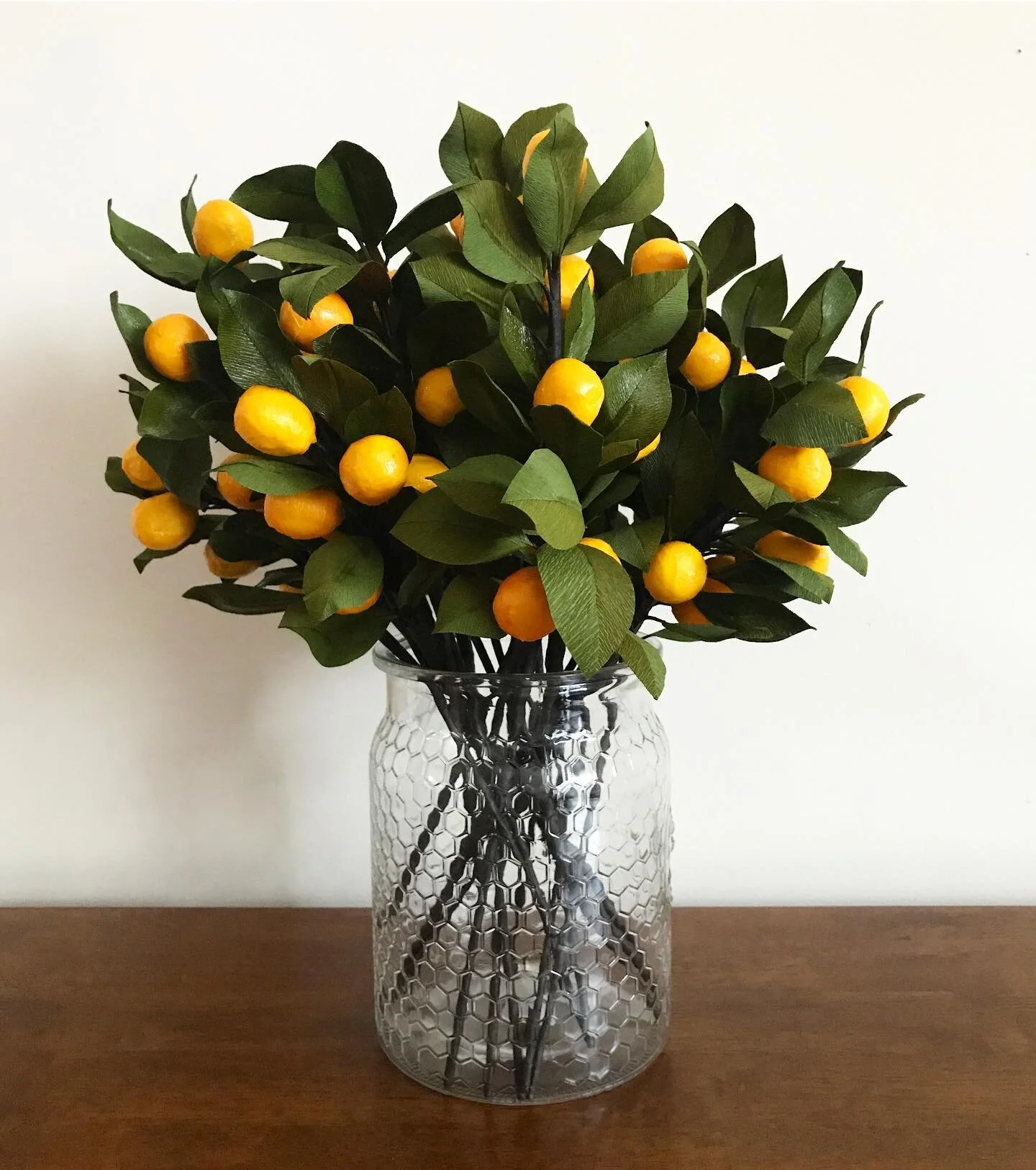 Handmade Paper Kumquats- for the most talented bride🍊 @hannahthompsettsculpture  Inspired by @tiffanieturner and her fine art paper flowers! #paperflowers #paper #paperart #kumquat #paperfloral #paperartist