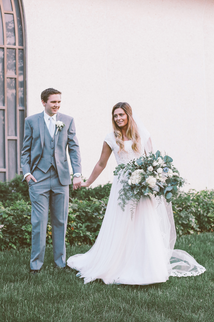 Alyssa and Nate Temple (c)evelyneslavaphotography 8016713080 (98).jpg