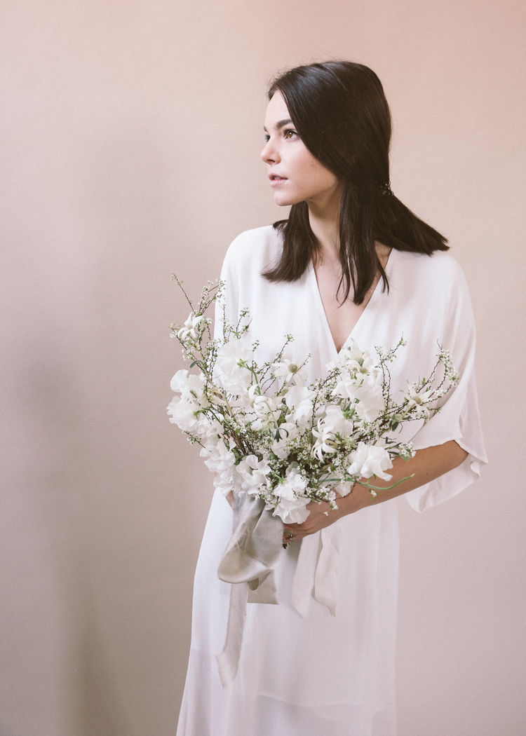 white bouquet soil and stem classes (c)evelyneslavaphotography2019 (23).jpg