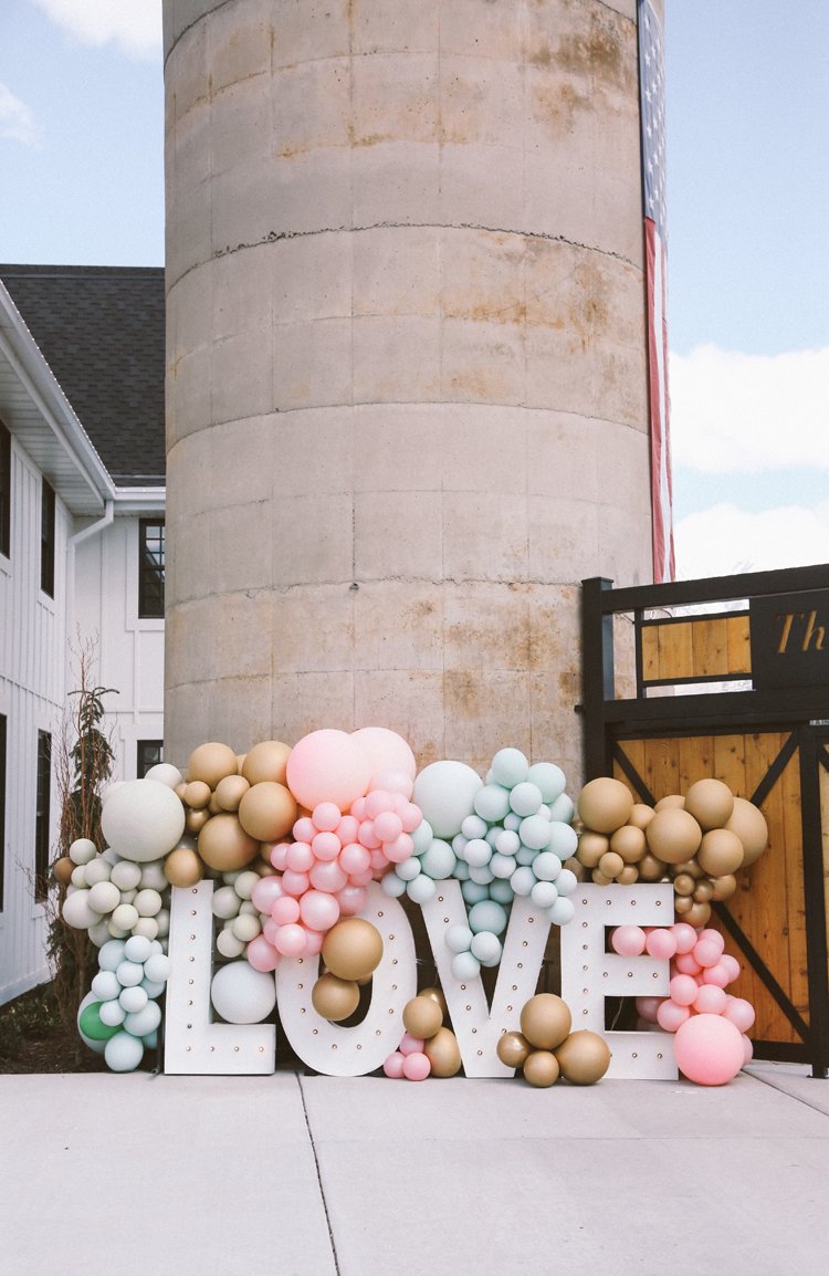 walker farms spring wedding (c)evelyneslavaphotography2021 (24).jpg