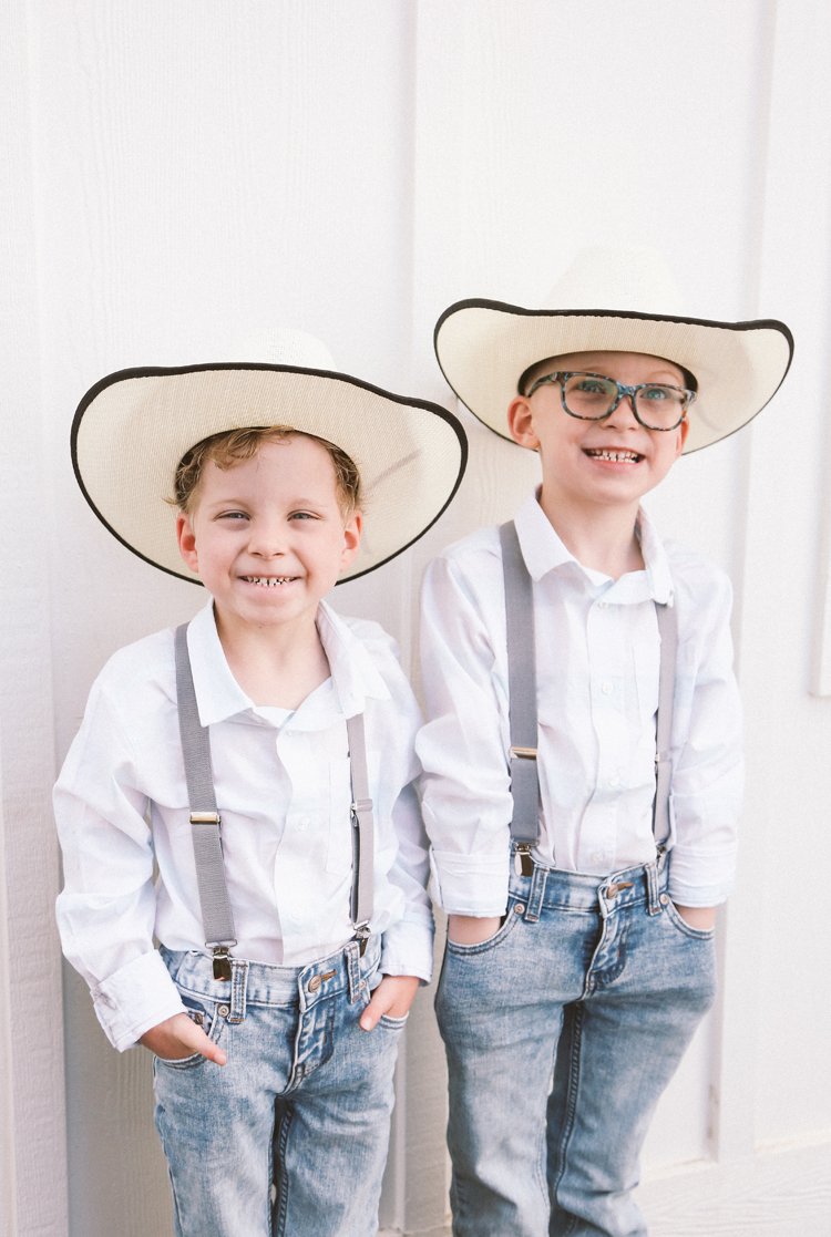 walker farms spring wedding (c)evelyneslavaphotography2021 (40).jpg