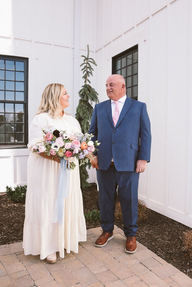 walker farms spring wedding (c)evelyneslavaphotography2021 (186).jpg