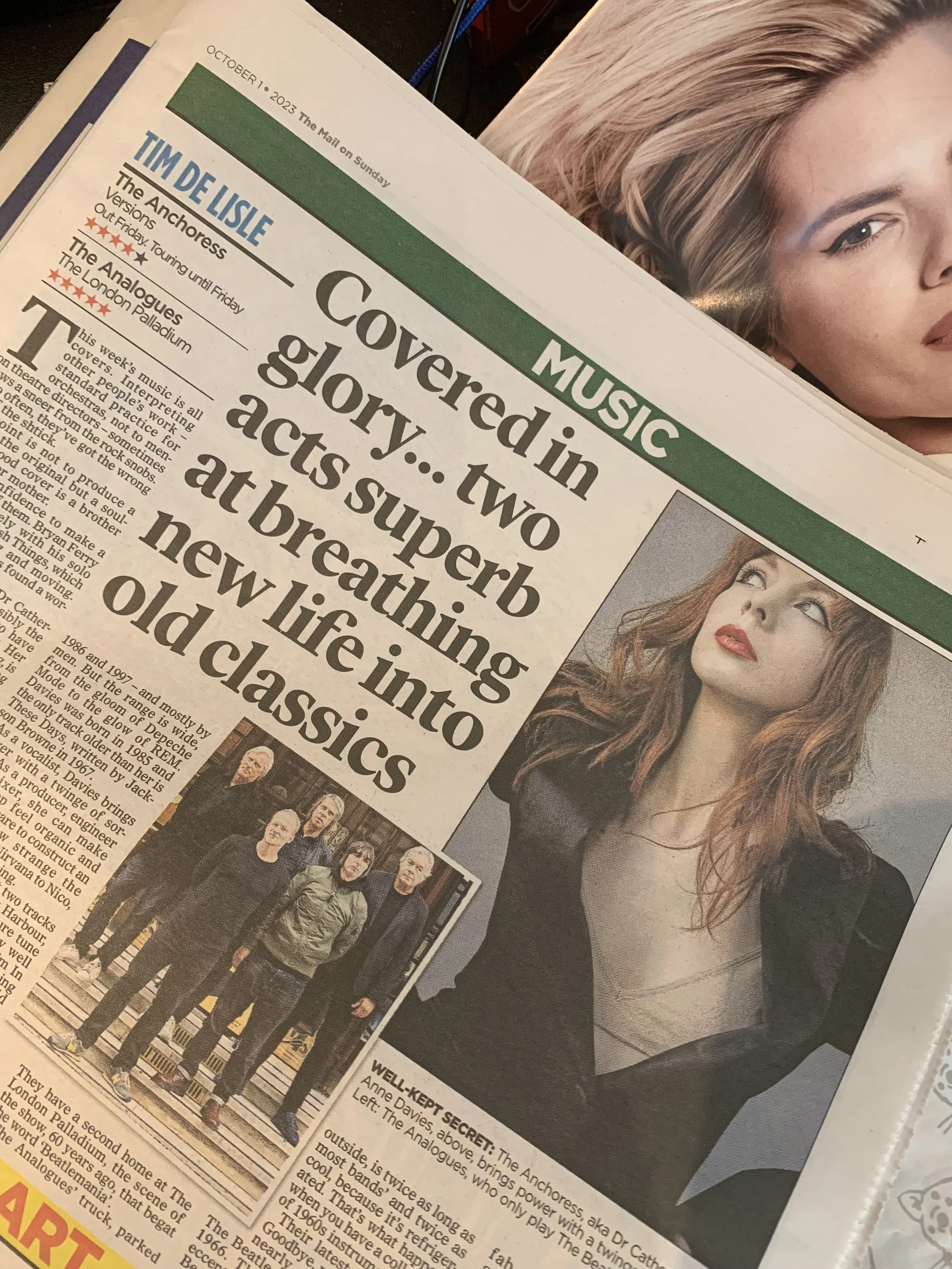 MAIL ON SUNDAY GIVES VERSIONS A GLOWING ★★★★  ALBUM REVIEW