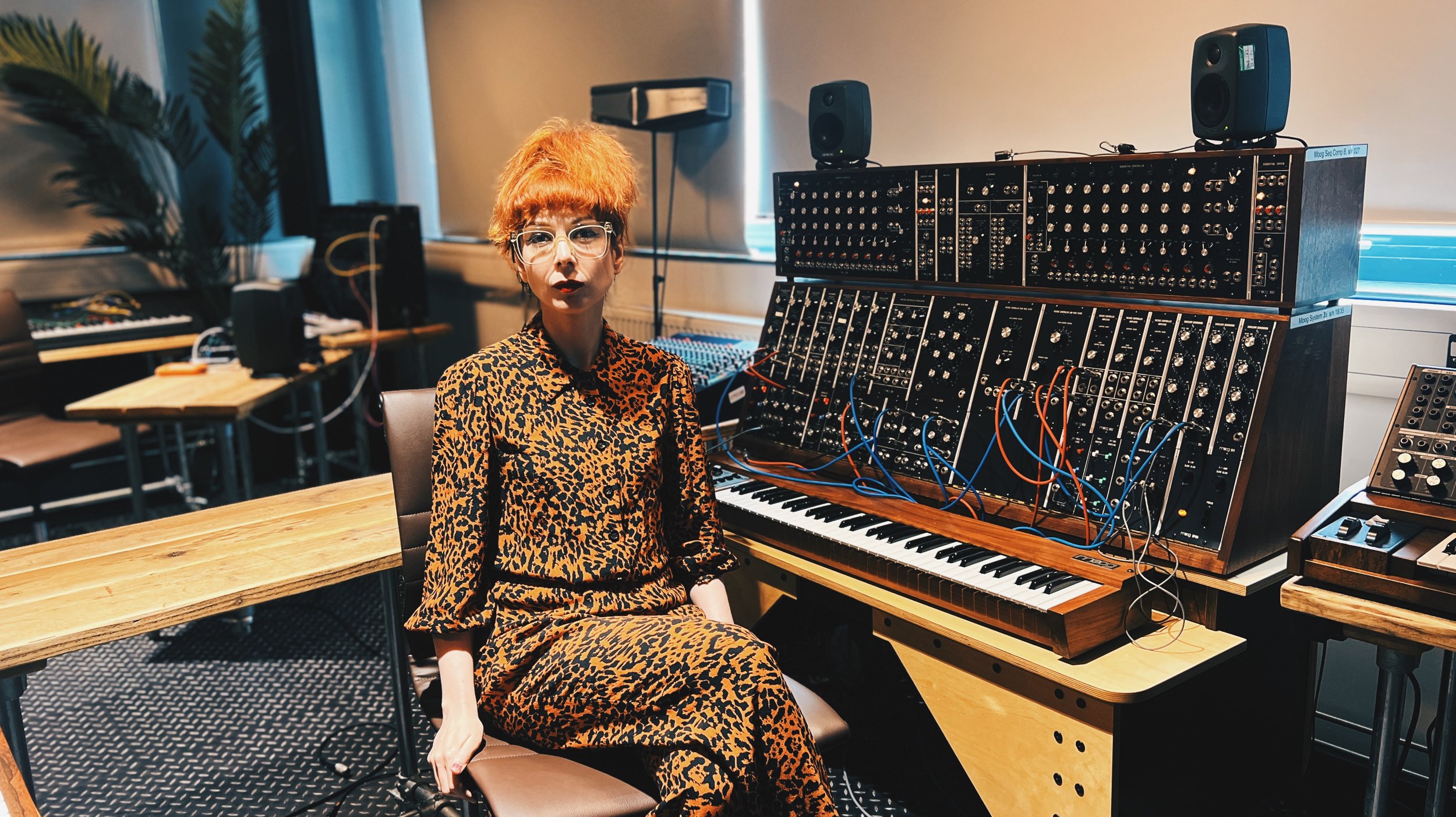 CATHERINE ANNE DAVIES - TOWNSHEND STUDIO - CREDIT: SEAN ADAMS.jpg