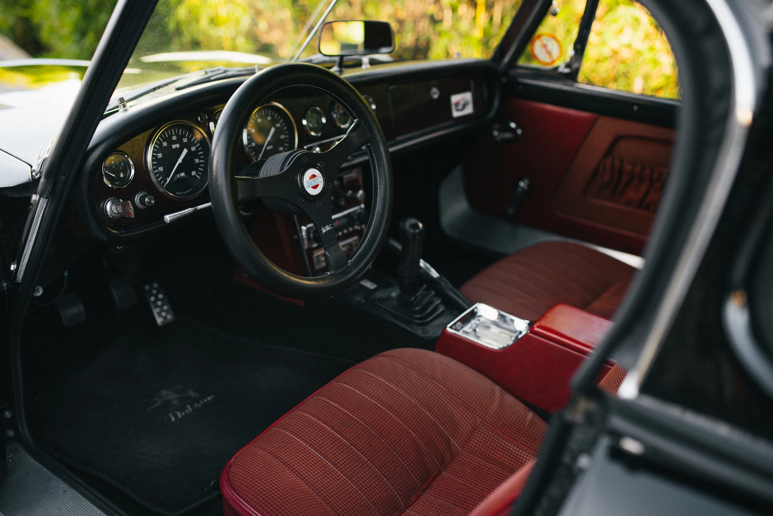 RoadsterInterior2.jpg