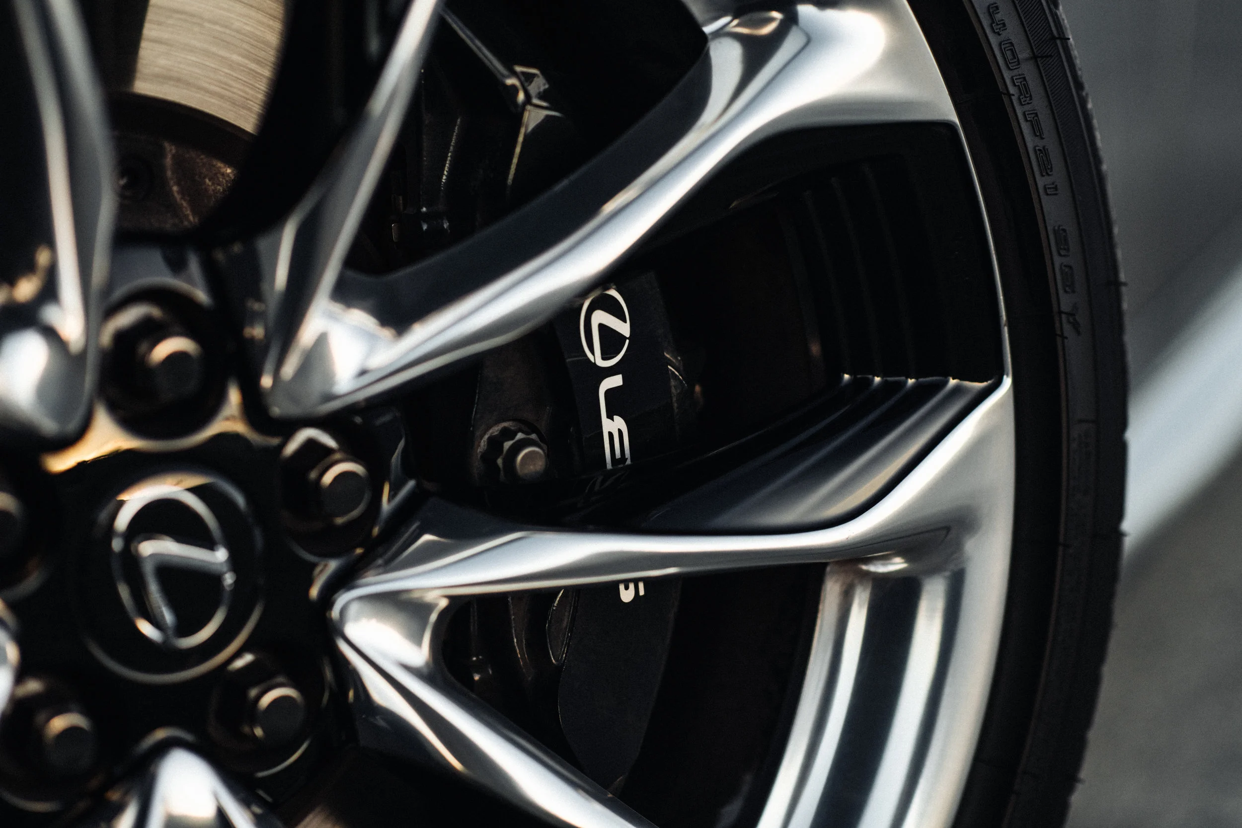 Lexus_LC500h-49.jpg
