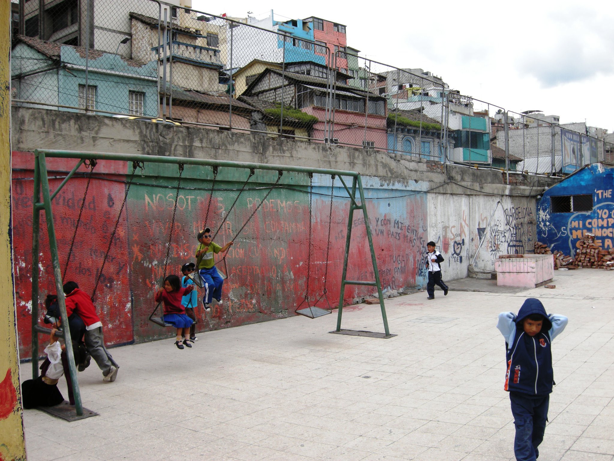 Street-kids in Ambato.jpg