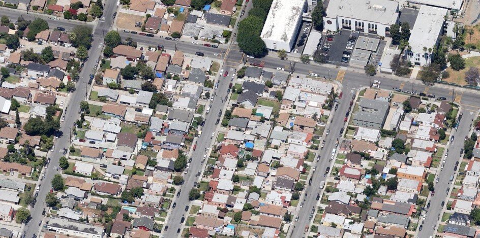  Both! A transition zone? East Los Angeles, west of Atlantic &amp; Whittier. 