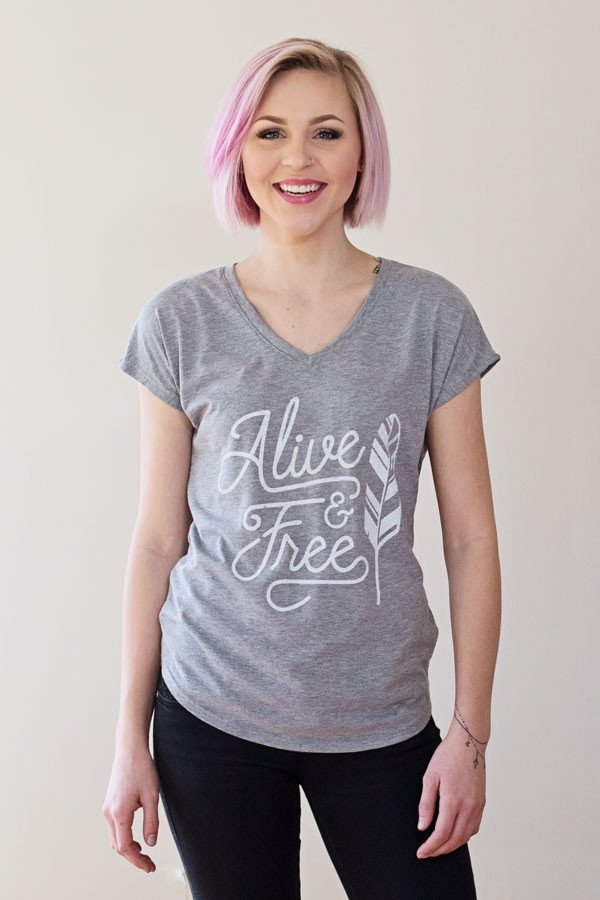 Alive & Free Tee - Hope Outfitters