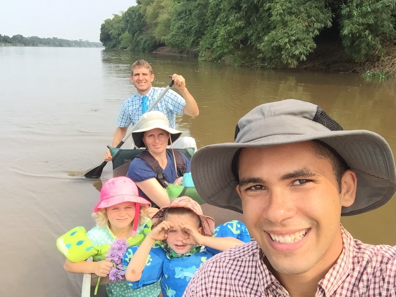 Canoeing to the island of Akoko