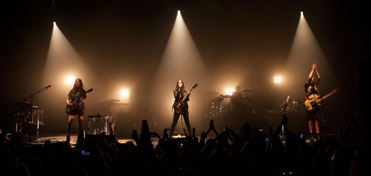 HAIM, band, rock, best rock band, live, concert, walk softly