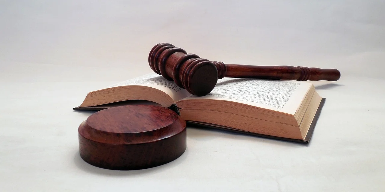 gavel.jpg