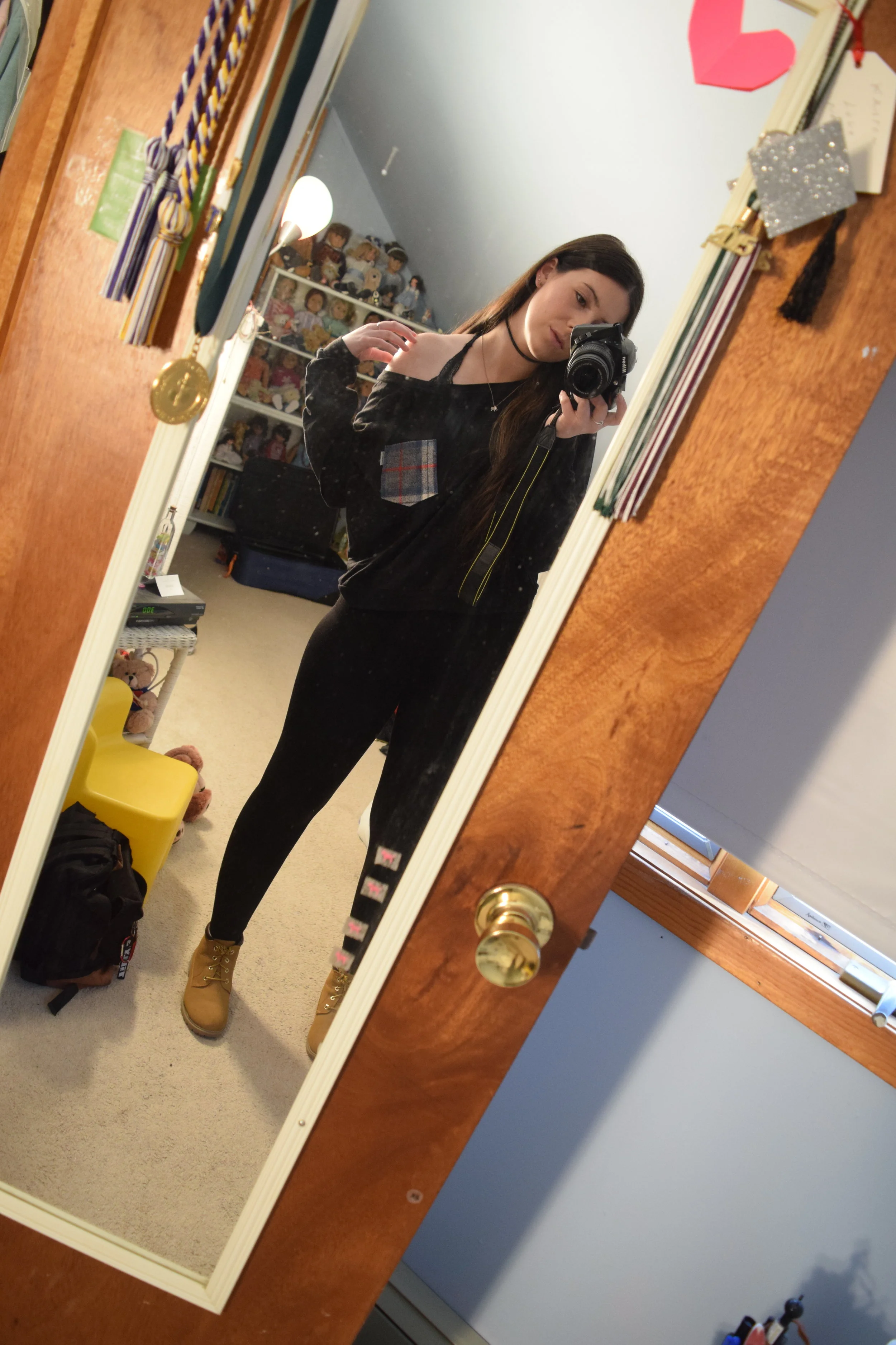 offtheshoulderflannelandleggings1.jpg