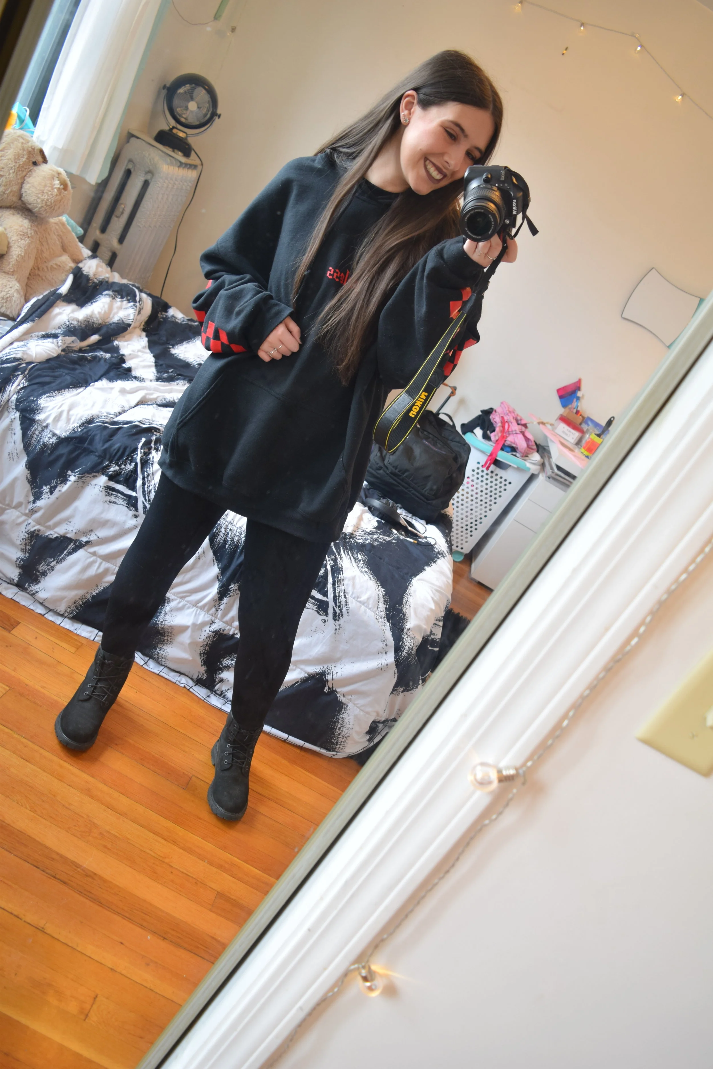 halseyhopelesssweatshirtleggingstimberlandstheclunkster.jpg