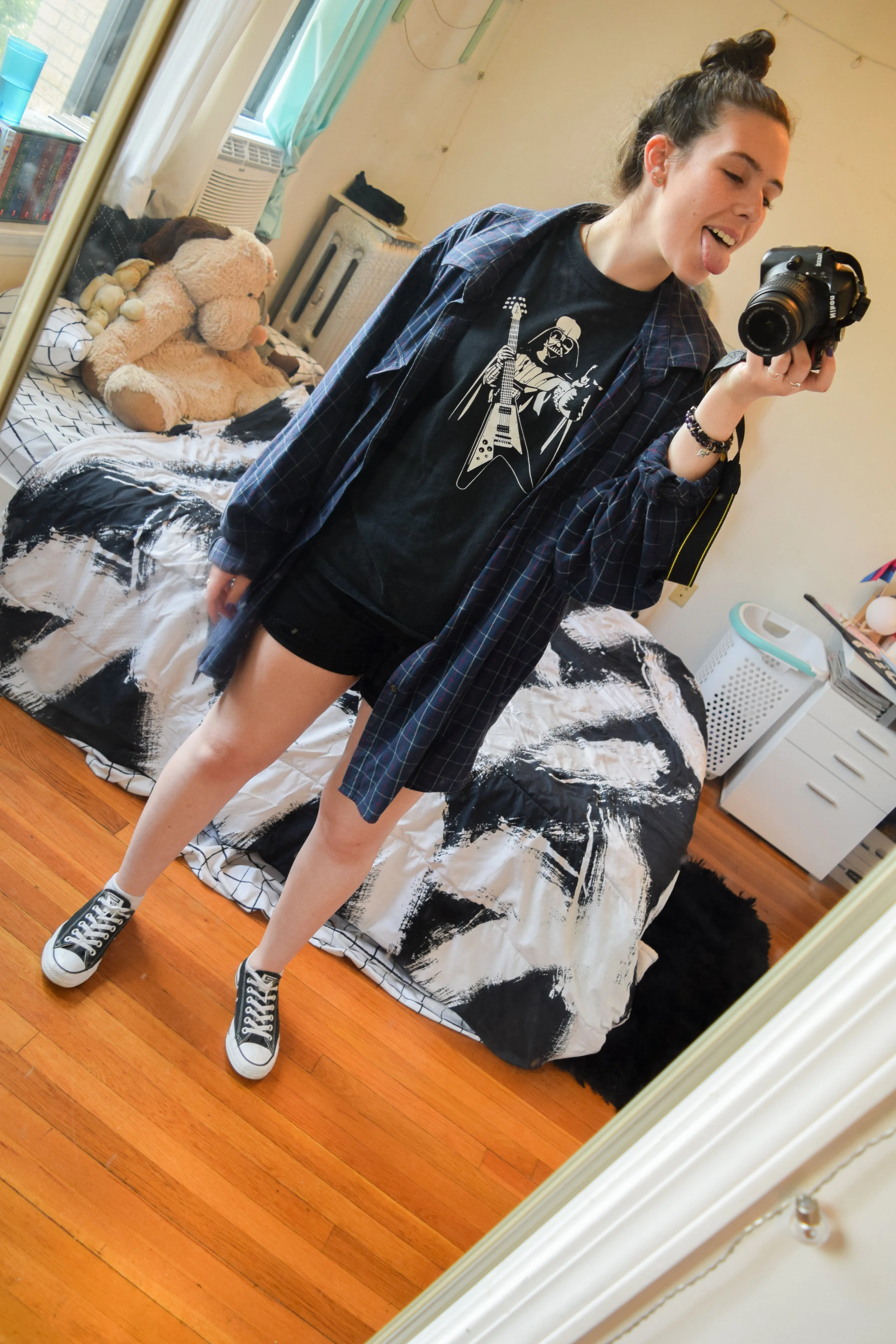 darthvadershirtblueflannelblackshortsconversetheclunkster.jpg