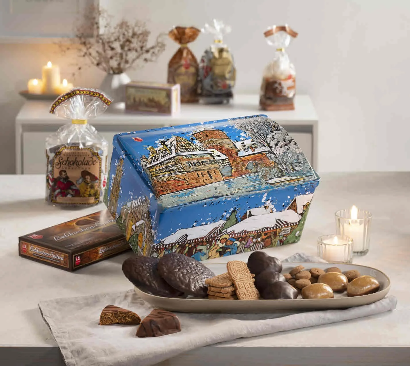 Colorful Nuremberg Chest - 50583.JPG