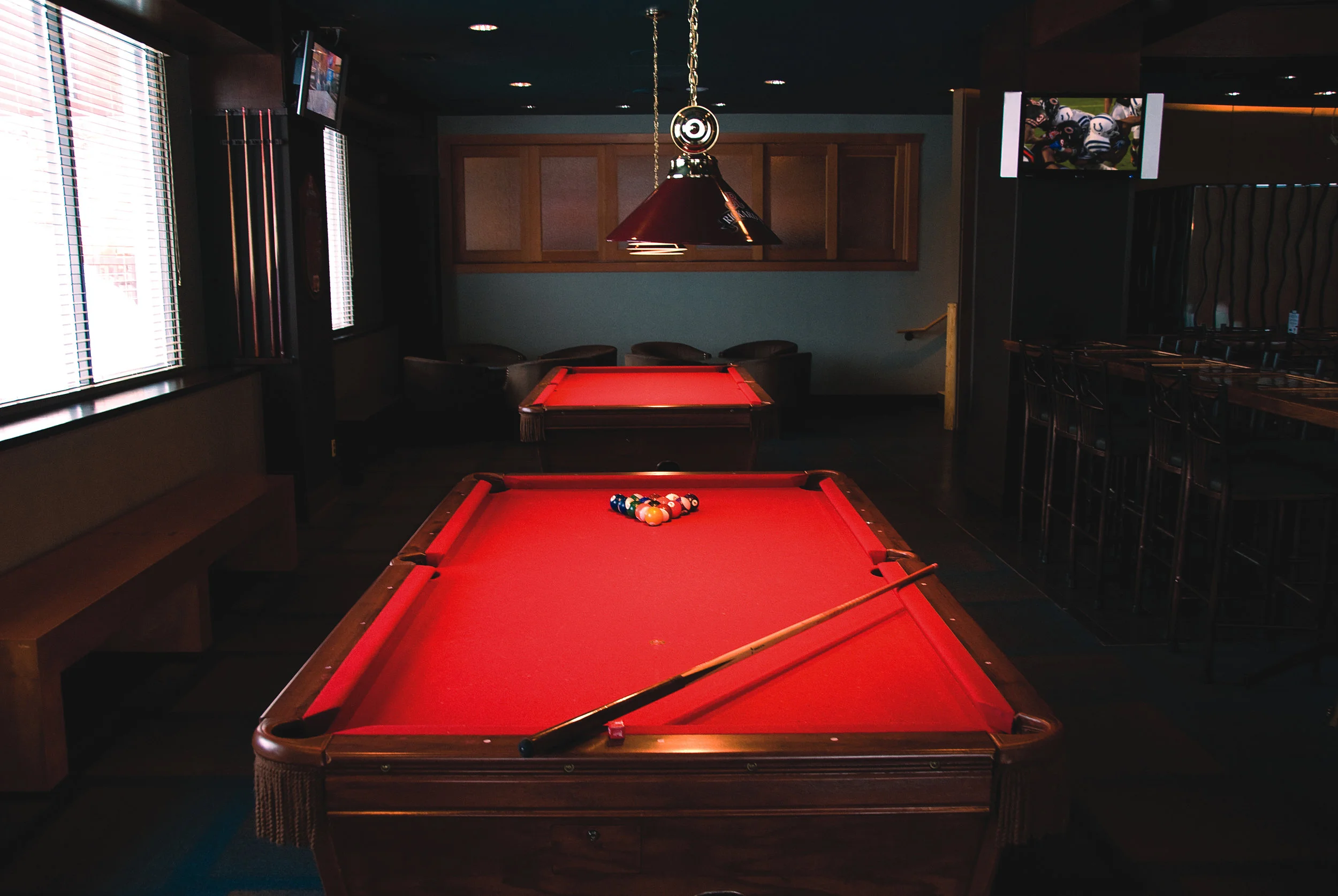 17_02_pool_table.jpg