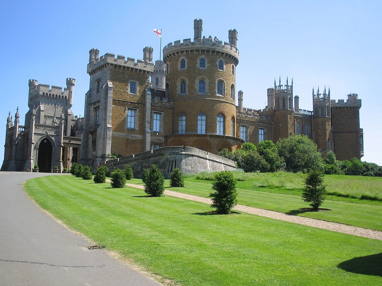 Belvoir_Castle_Leicestershire.jpg