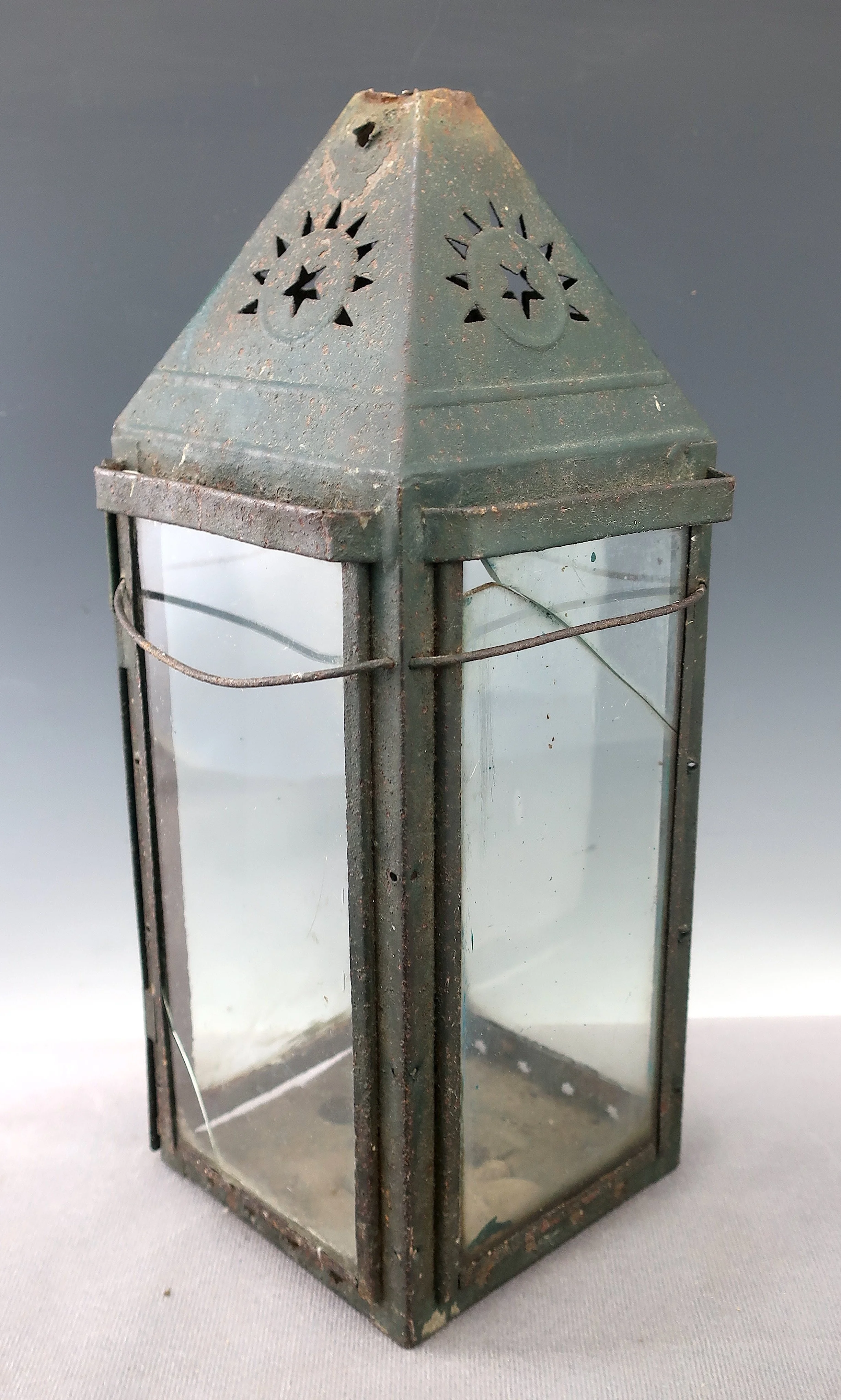 lantern3.jpeg