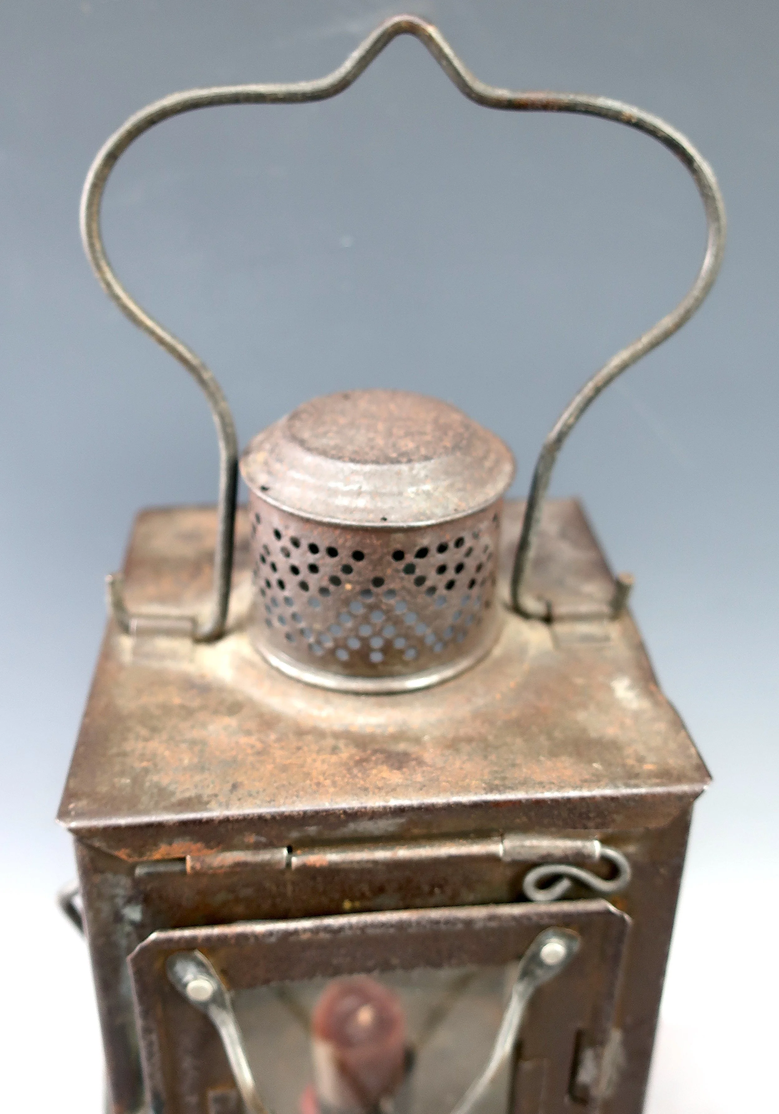 llantern3.jpeg