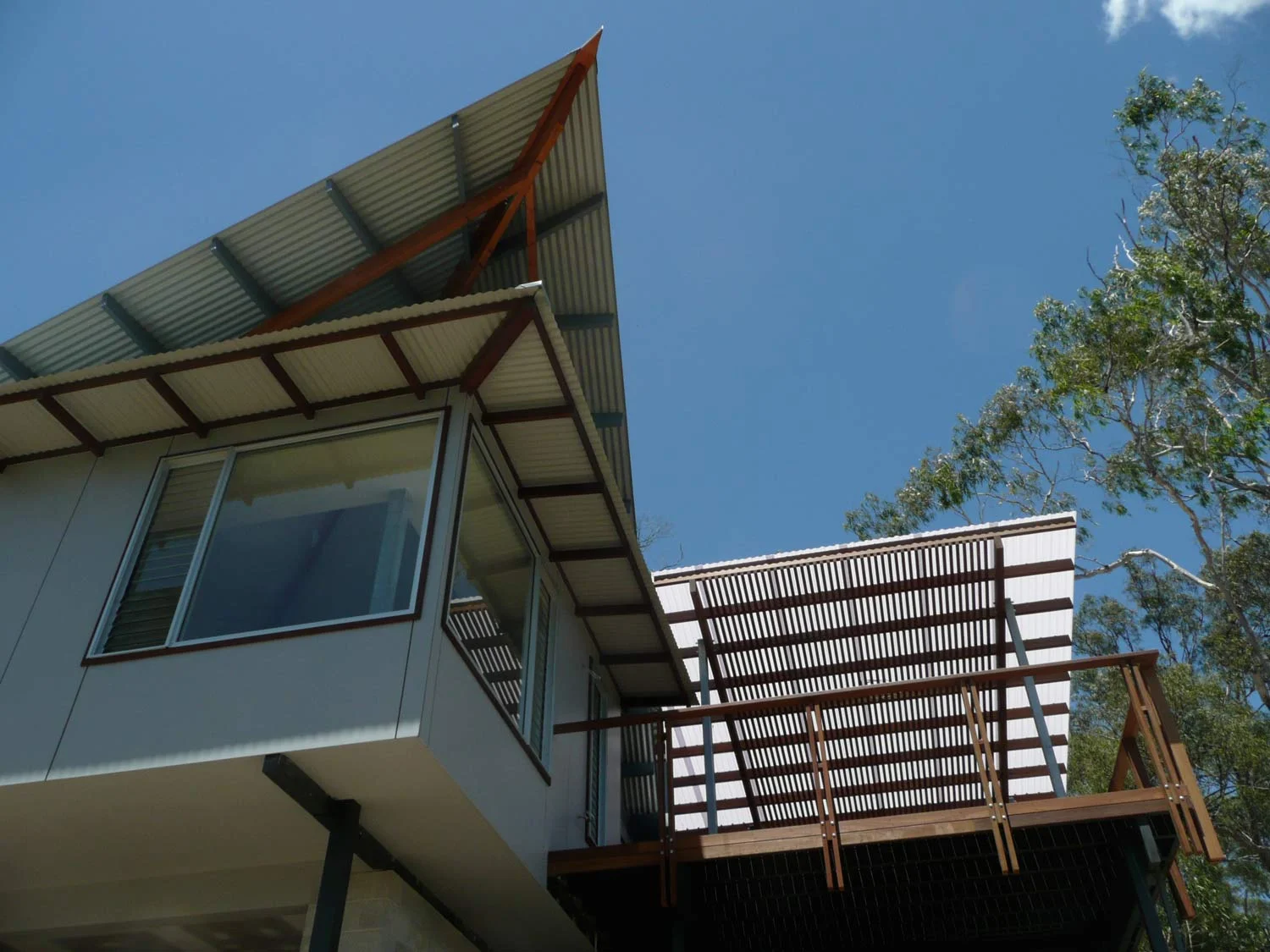 #queensland #queenslandhome #summers #adelaidehouse #awardwinningarchitecture #architect #architecturelovers #architect #architecturephotography #architectureporn #architects #architectural #architecturelover #architecturestudent #architecturalphotography #architecturedesign #architectanddesign #architecturephoto #architecturaldesign #architectureschool #architecturaldigest #architecturesketch #architecturemodel #architectura #Architecte #architecturelife #architecturegram #architectureandpeople #architecturelove #architecturedaily #buildings #adlarchigram #courtyardhouse #pressedtin #naturaltimber #dulux #duluxcolour #adelaide #khabarchitects #paintcolour #adelaidehouse #awardwinningarchitecture