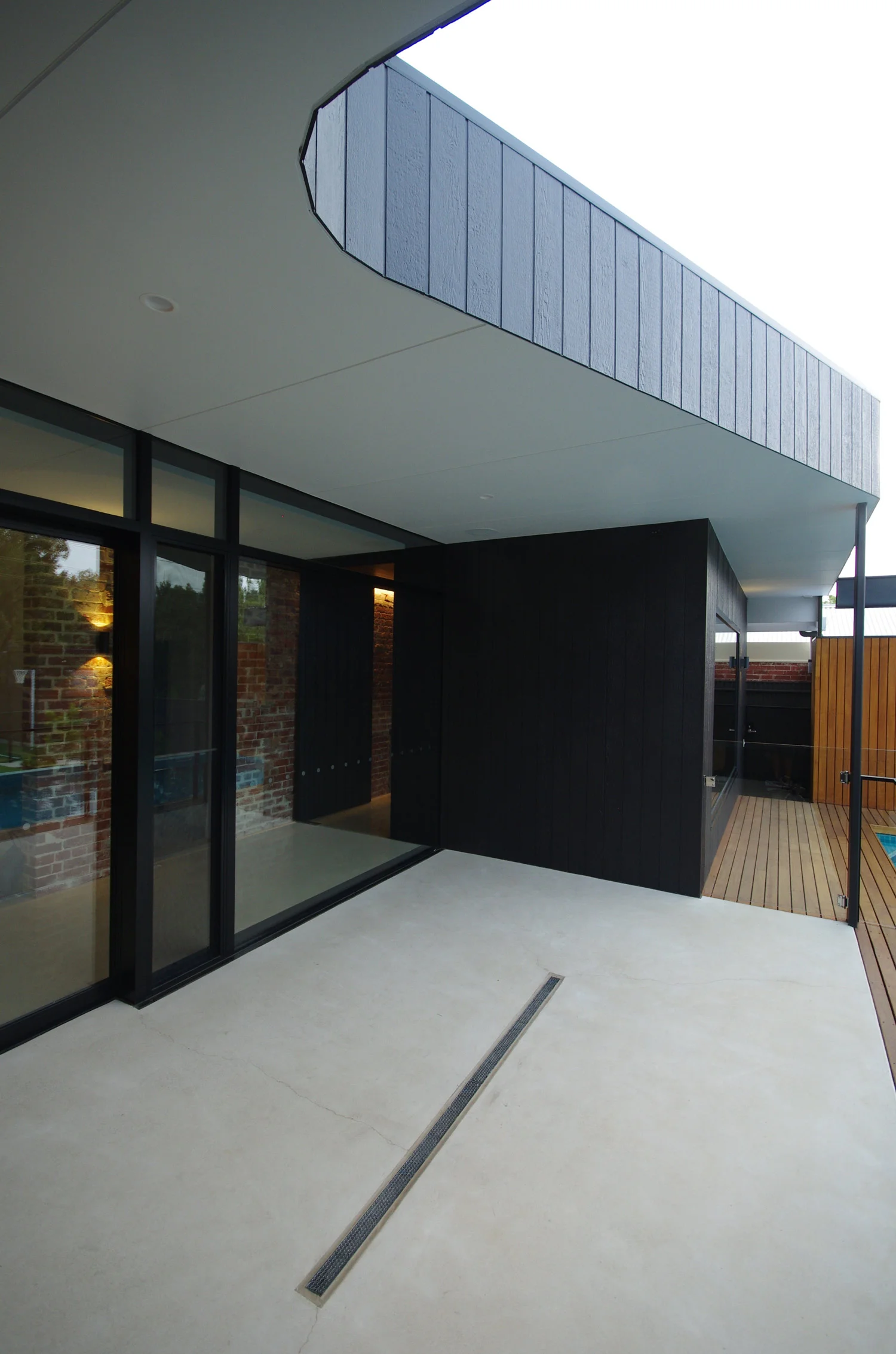 Khab Architects house extension Uney, Adelaide #brick # pool #veilandmortar #khabarchitects #steel #hidden #secret #blendedhome #adelaidehouse #awardwinningarchitecture #architect #architecturelovers #architect #architecturephotography #architectureporn #architects #architectural #architecturelover #architecturestudent #architecturalphotography #architecturedesign #architectanddesign #architecturephoto #architecturaldesign #architectureschool #architecturaldigest #architecturesketch #architecturemodel #architectura #Architecte #architecturelife #architecturegram #architectureandpeople #architecturelove #architecturedaily #buildings #adlarchigram #courtyardhouse @adelaide_photographer #pressedtin #naturaltimber #dulux #duluxcolour #adelaide #khabarchitects #paintcolour #adelaidehouse #awardwinningarchitecture #bedroom #joinery