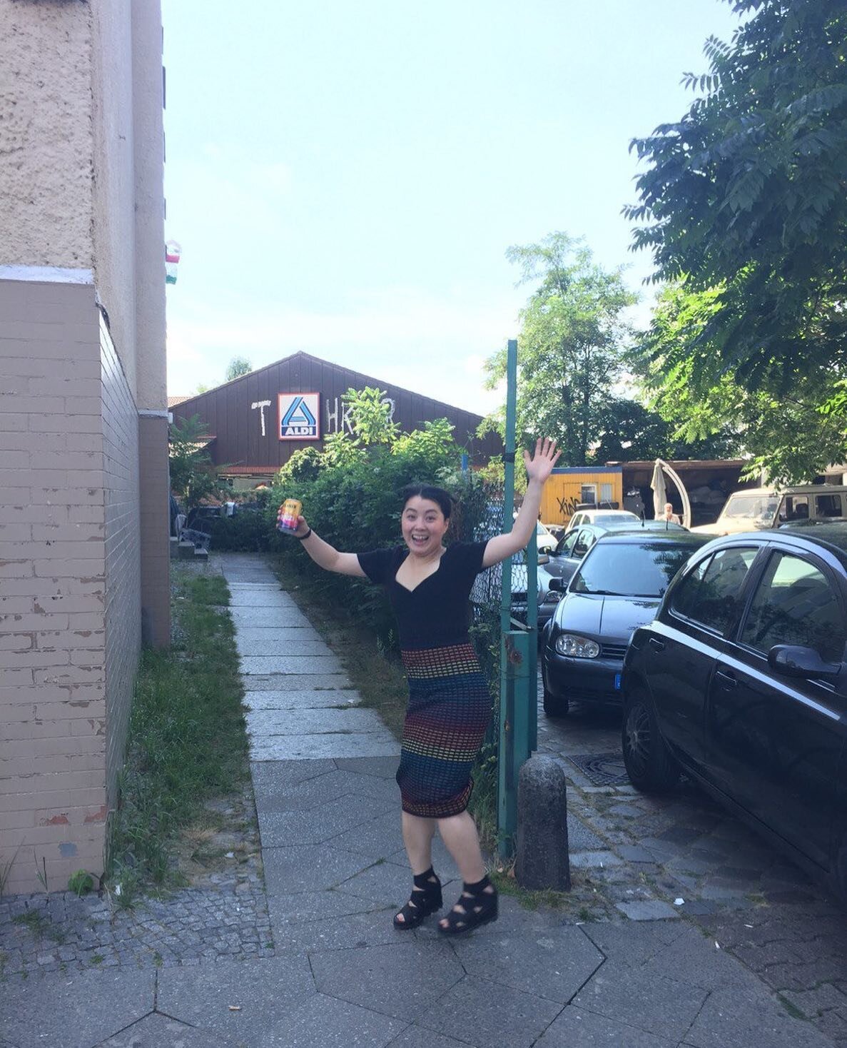 Cheesing hard because I&rsquo;m a legal resident in Deutschland until 2023, baybeeeee!!!! This is on the same block as the un-air-conditioned building my appointment was in, so of course I celebrated with an ice cold Spezi (orange juice and cola pop)