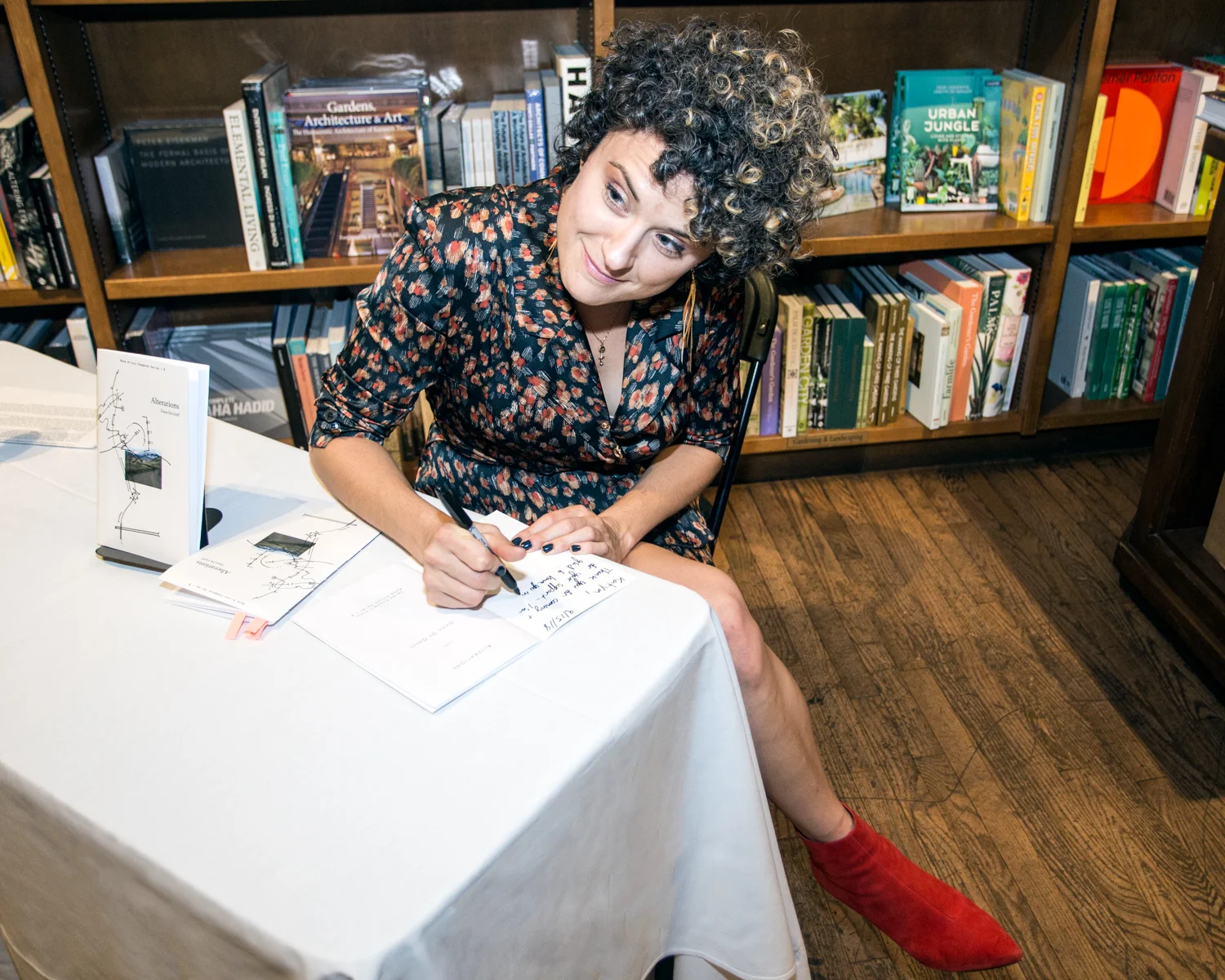 Signing books @MiamiGirlMagazine