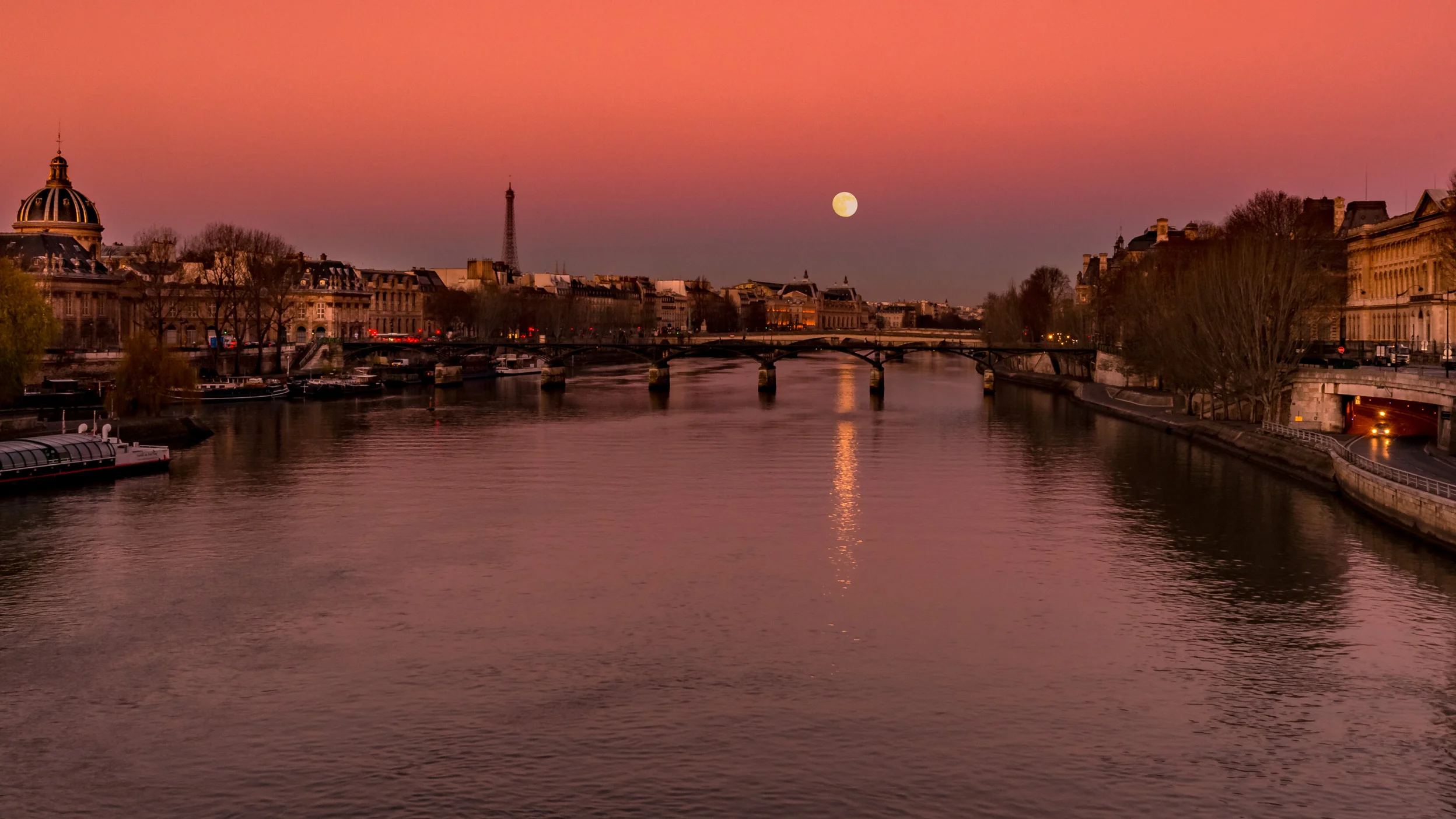 paris_-13_moonrise_pont_neuf.jpg