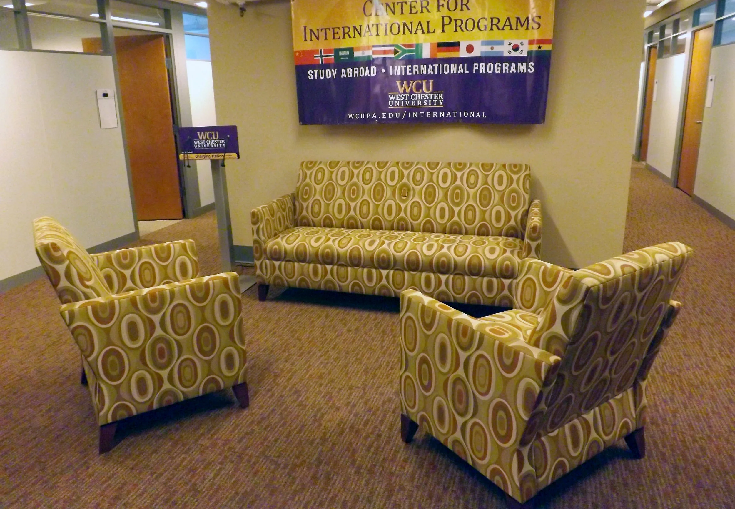 seatingarea.jpg