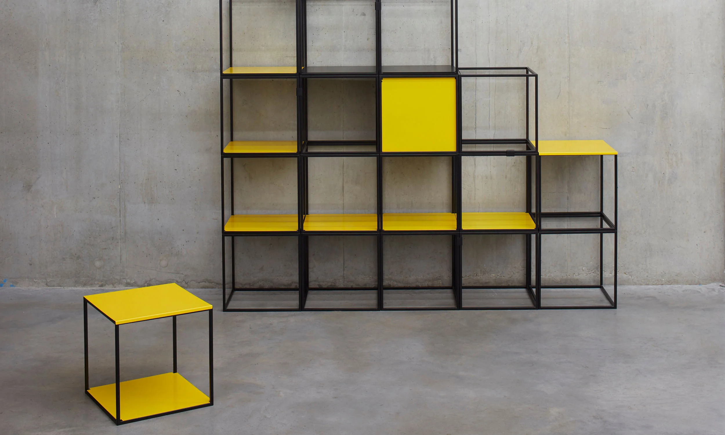 Cage_Yellow_1.jpg