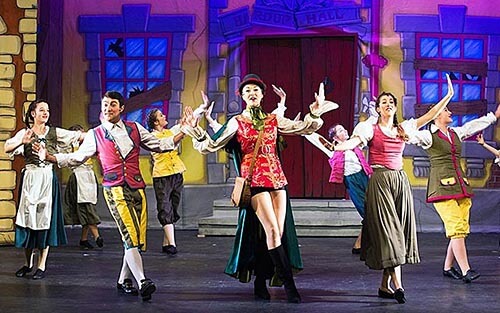 The Roses Theatre