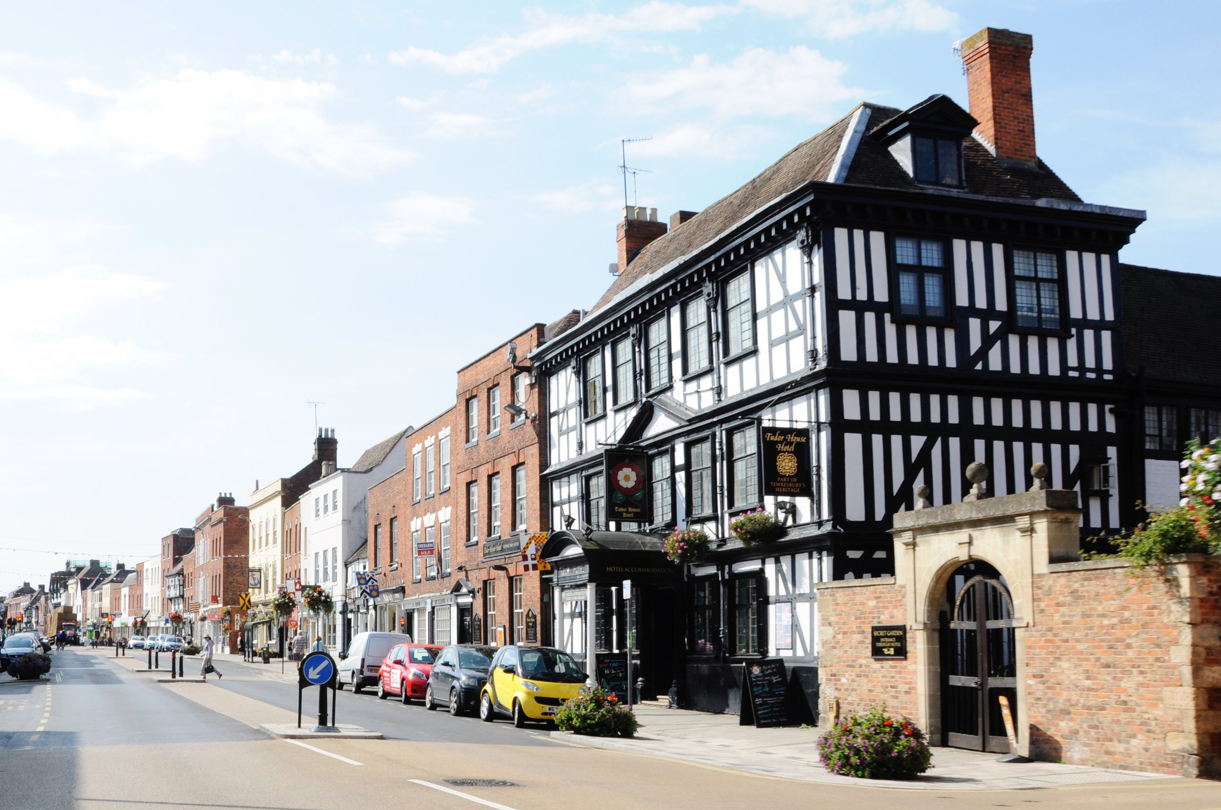 A breath of fresh air for Tewkesbury High Street — Tewkesbury Borough