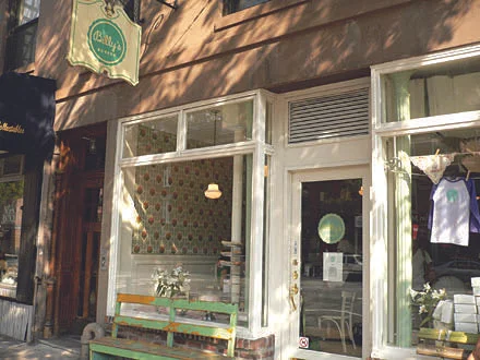 Photo courtesy of Eat Some Sweets Outside of Billy's Bakery.