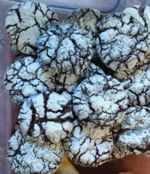 Golden Recipe - Ms. Prenner LaMont’s Chocolate Crinkle Cookies