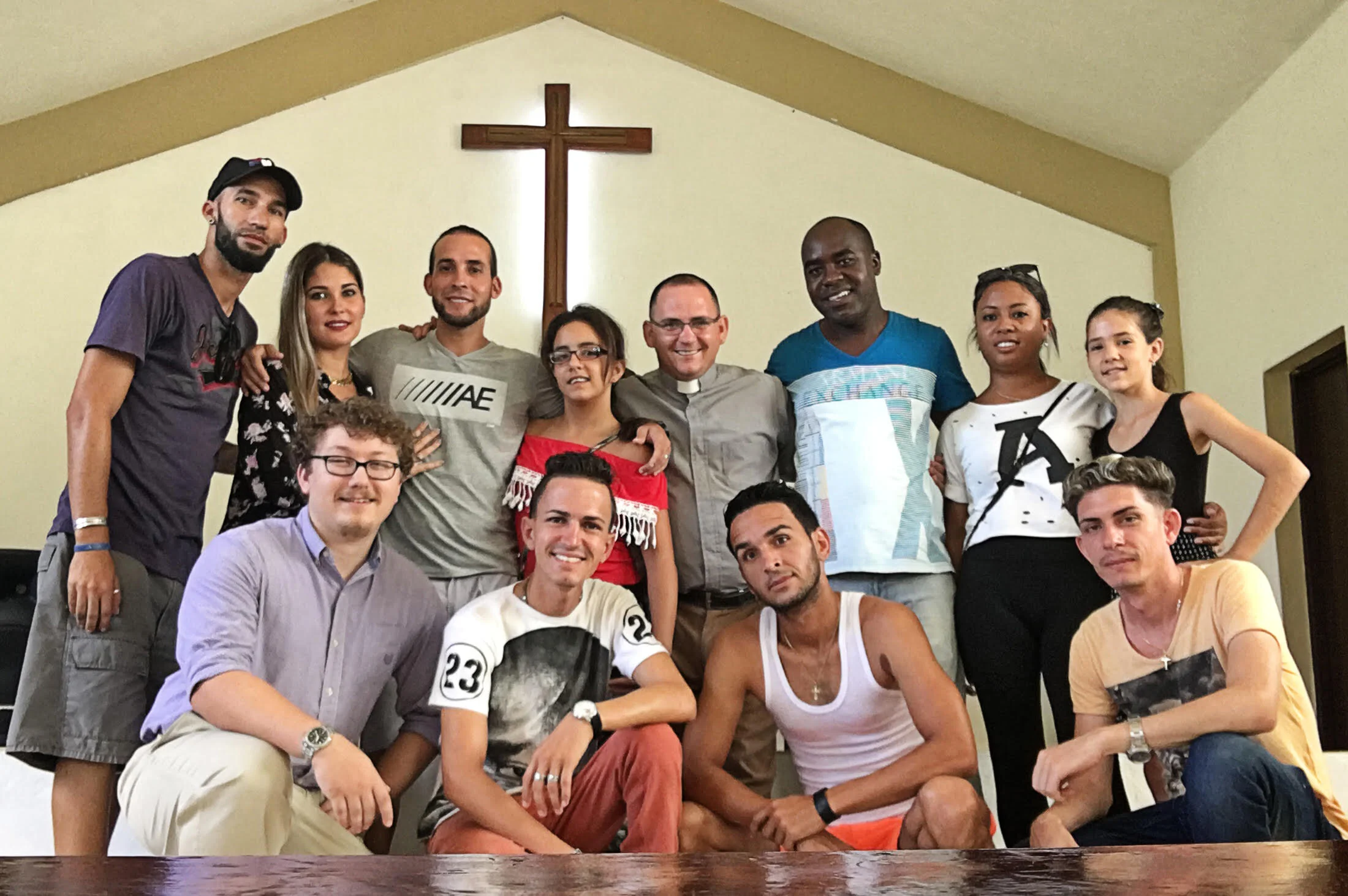 Youth and Young Adults with Harry at Los Arabos Church
