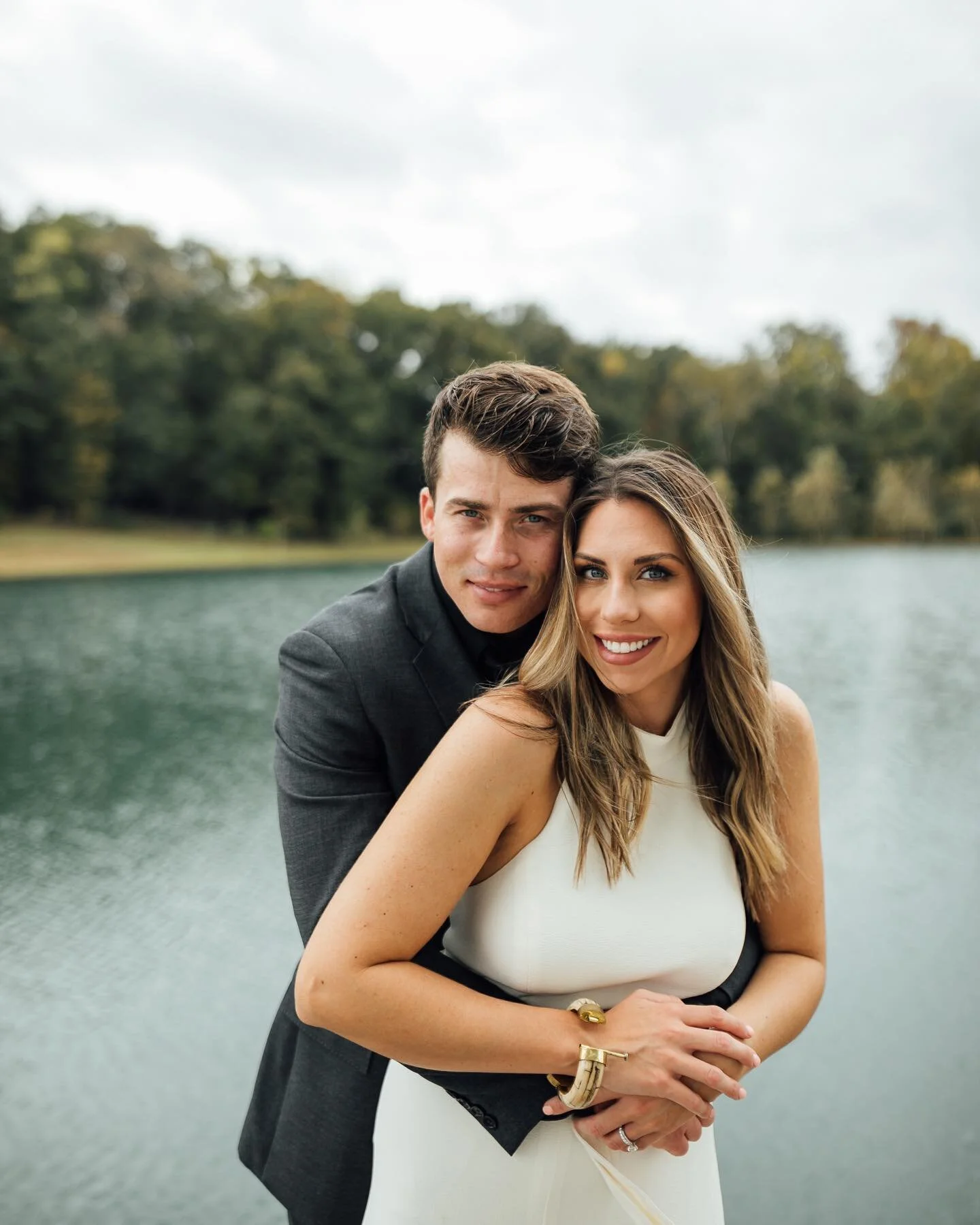 The colors of fall peaking through, the rain holding off, getting to meet and take pics of the sweetest couple to celebrate what would have been their wedding day (and they had the most amazing group of friends I might add) and getting to use horses 