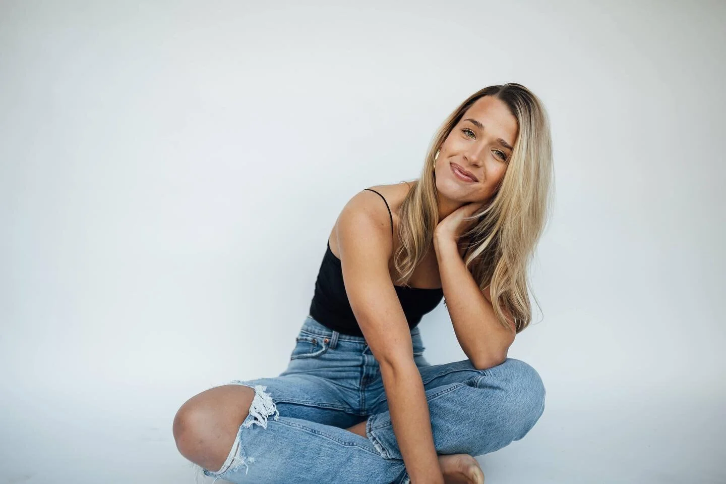 Hi, I&rsquo;m Ash. 

Recently, I was asked me what the best piece of advice I&rsquo;ve ever received was. So here it is, if you decide to read. 

&ldquo;YOUR LIFE IS BUT A VAPOR&rdquo; 

Yep. That&rsquo;s it. It&rsquo;s a simple 6 letter phrase, yet 