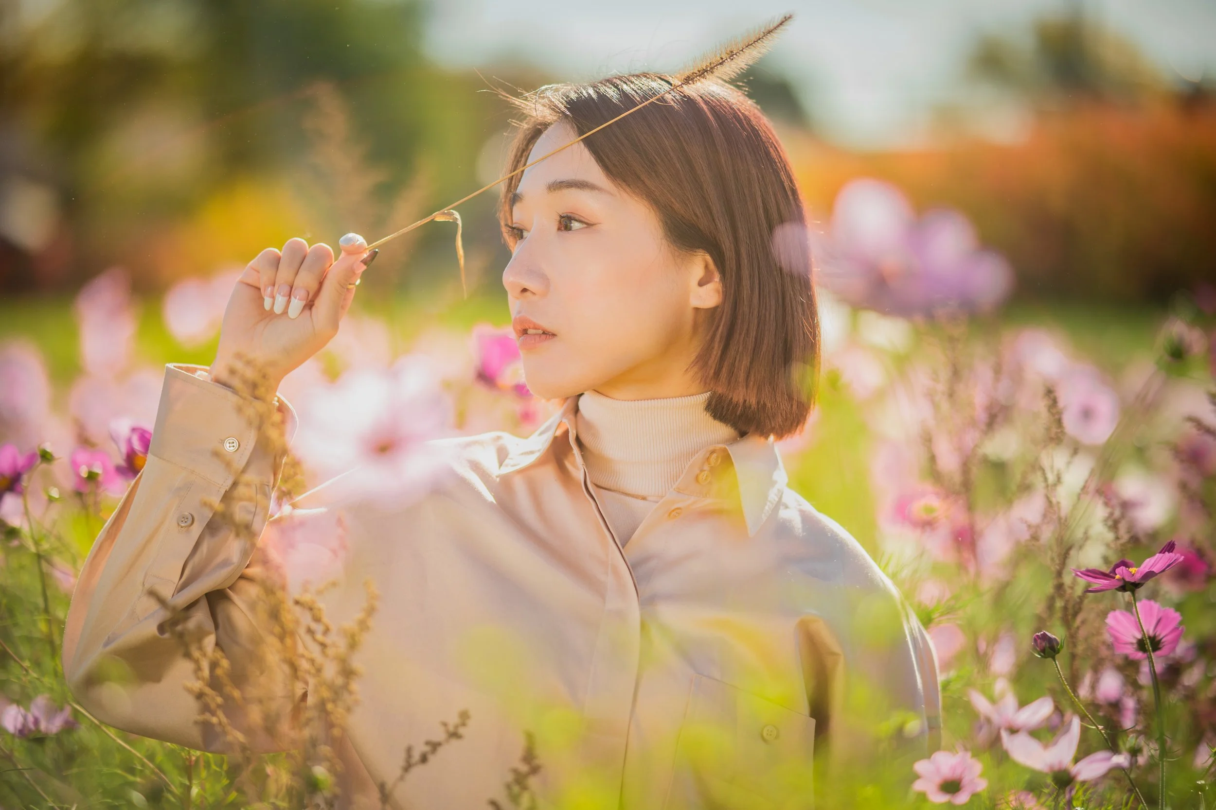 Wenwen with cosmos flower