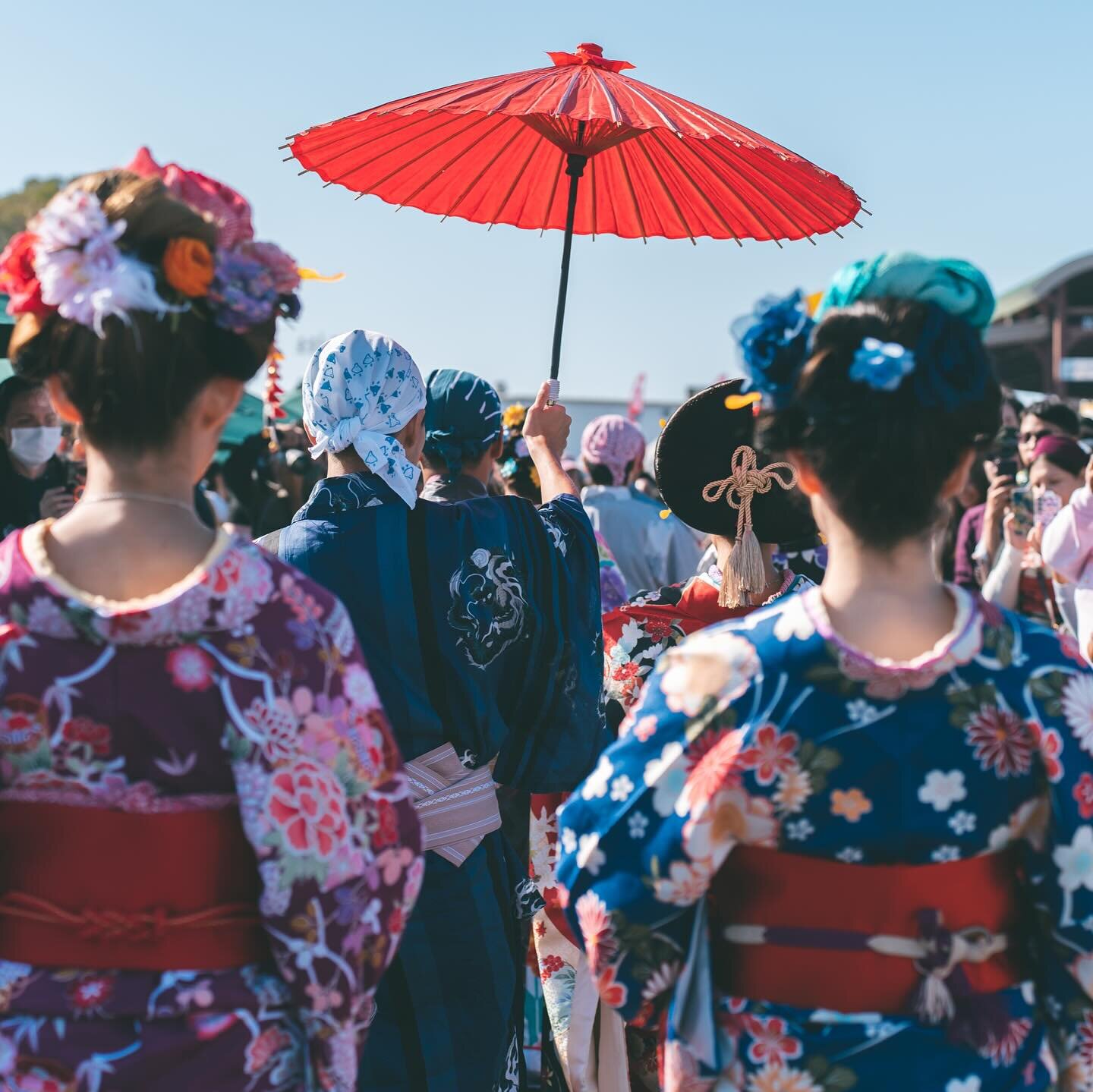Witness the most beautiful Oiran Dochu at #ocjapanfair2024 🌸 

It is a procession-reenactment of processions done by the oiran, the courtesans of Yoshiwara in Edo Period, with a purpose to advertise the houses they worked in. 

Oiran Dochu is now a 