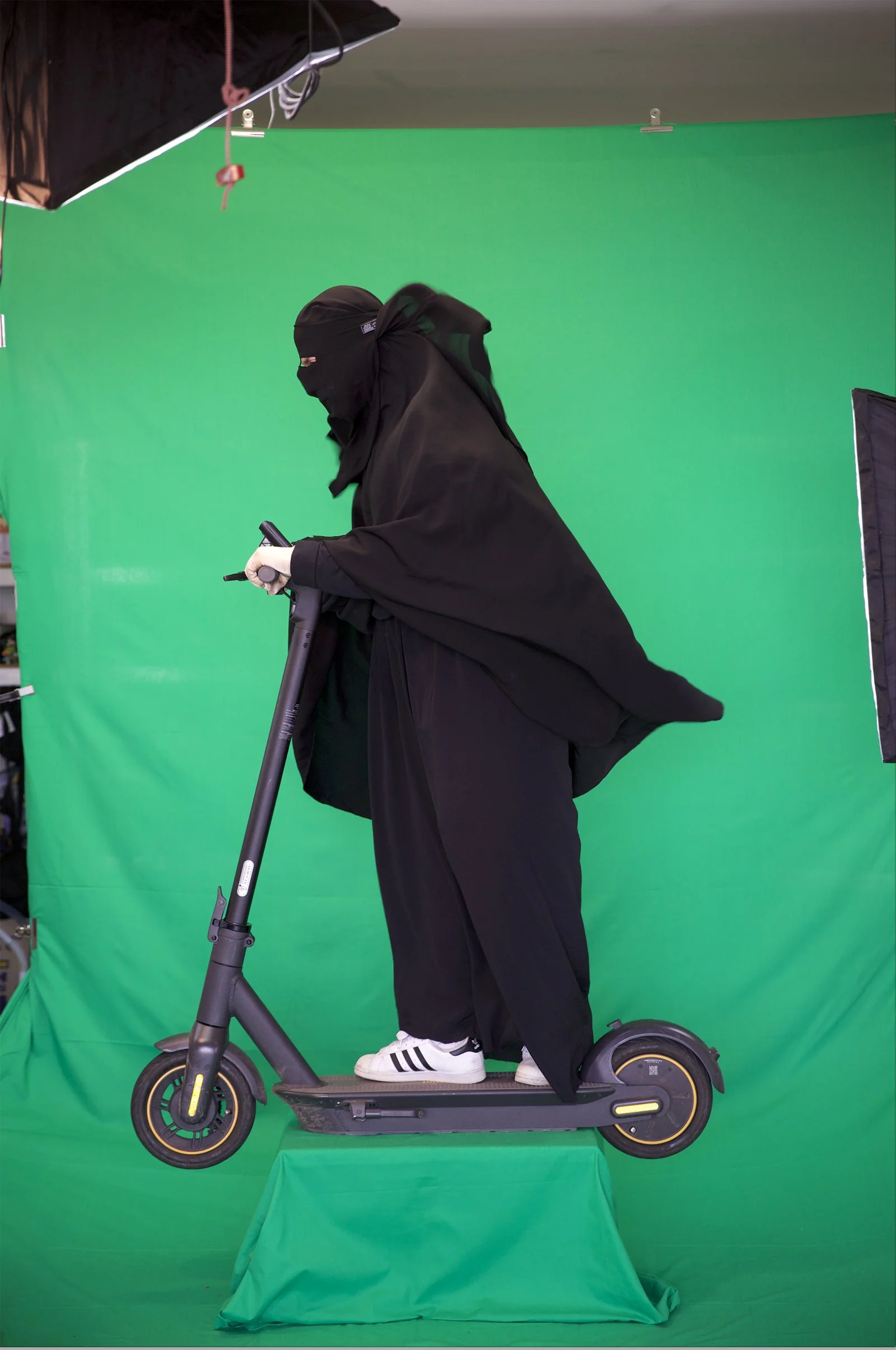 Ayman_Kaake_thewind in her veil_BTS_2023_2.jpg