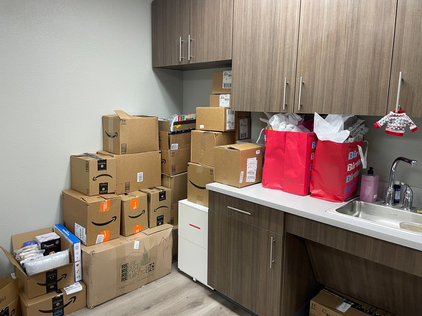 Update: Wednesday is the last day to order gifts from the holiday wishlist! 

Our youth are so excited to open gifts this holiday season, and it&rsquo;s thanks to y&rsquo;all that we are able to make this happen for them! 

Every one of these items w