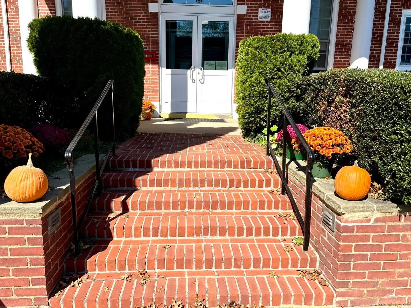 🍁✨ Fall is officially in full swing at Harmony Heights!

Thanks to the generosity and creativity of our amazing Facilities Manager, Victor, our school is now beautifully decorated with seasonal flowers and festive autumn d&eacute;cor&mdash;transform