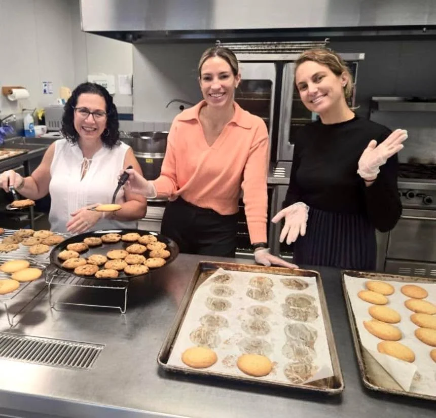 A principal&rsquo;s job is never done&hellip; just ask ours!

Yesterday, Harmony Heights principal Tatiana Pejkovic was (as usual) wearing many hats:
Helping bake and plate cookies for our School Avoidance seminar.
Striking a pose as a model for the 
