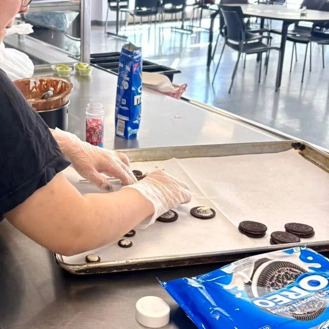 💘 Our Culinary Class cooked up something extra sweet for Valentine&rsquo;s Day!

Students created these adorable chocolate and Oreo teddy bear pops m, then added charming pink and red chocolate details to bring each bear to life. The results? Almost