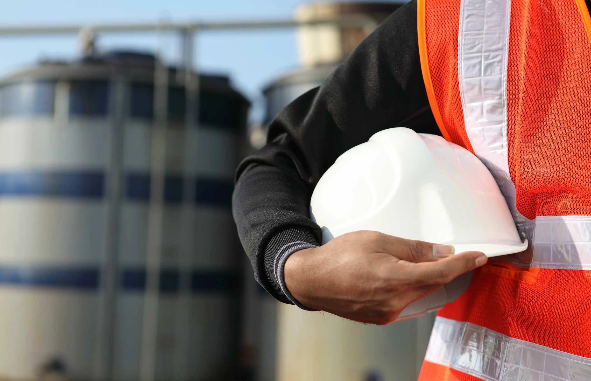 Wearing Safe Clothing To Work