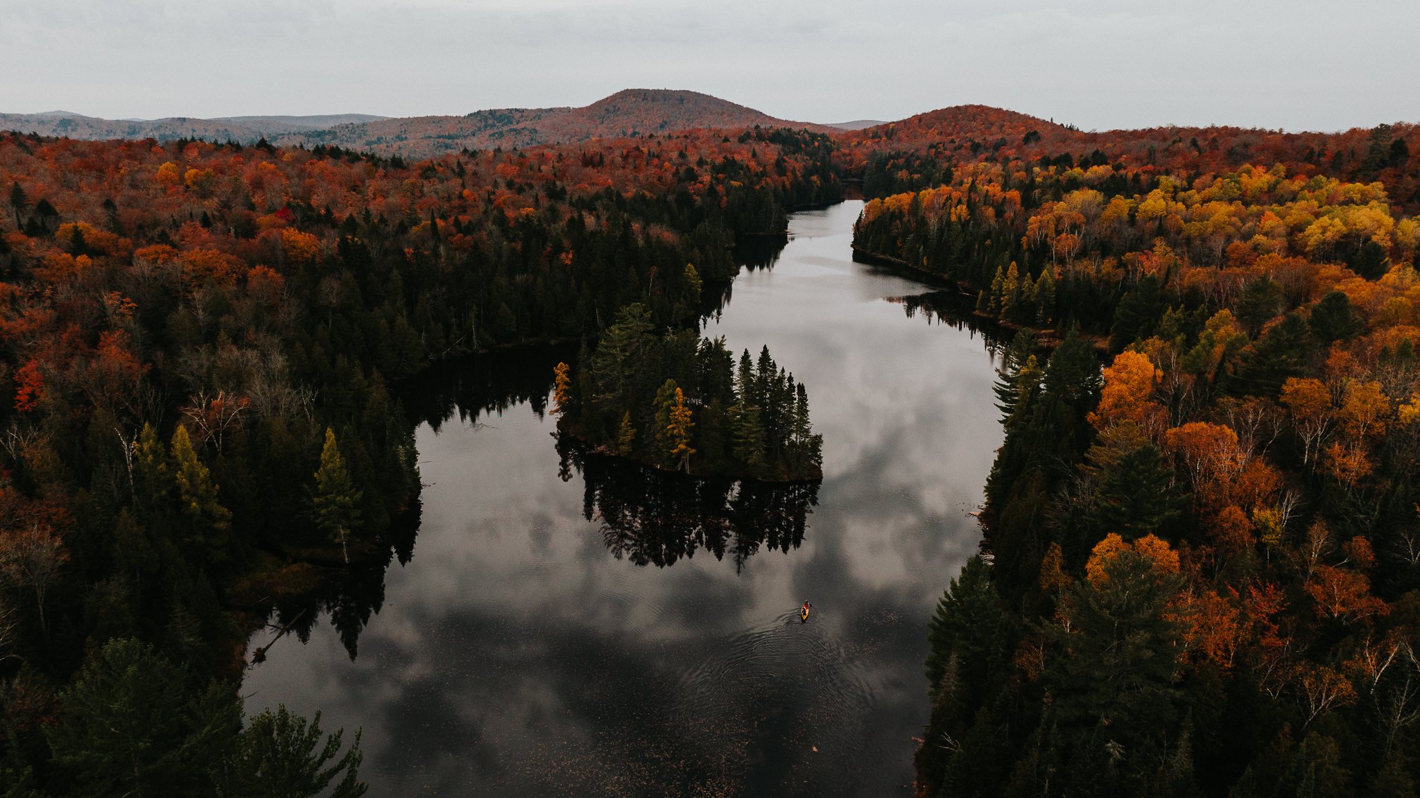 Colors of Parc de la Gatineau in Drone footage